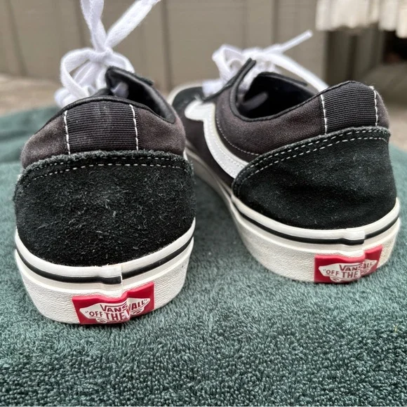 Vans Black and White Classic Sneakers - Picture 4 of 6